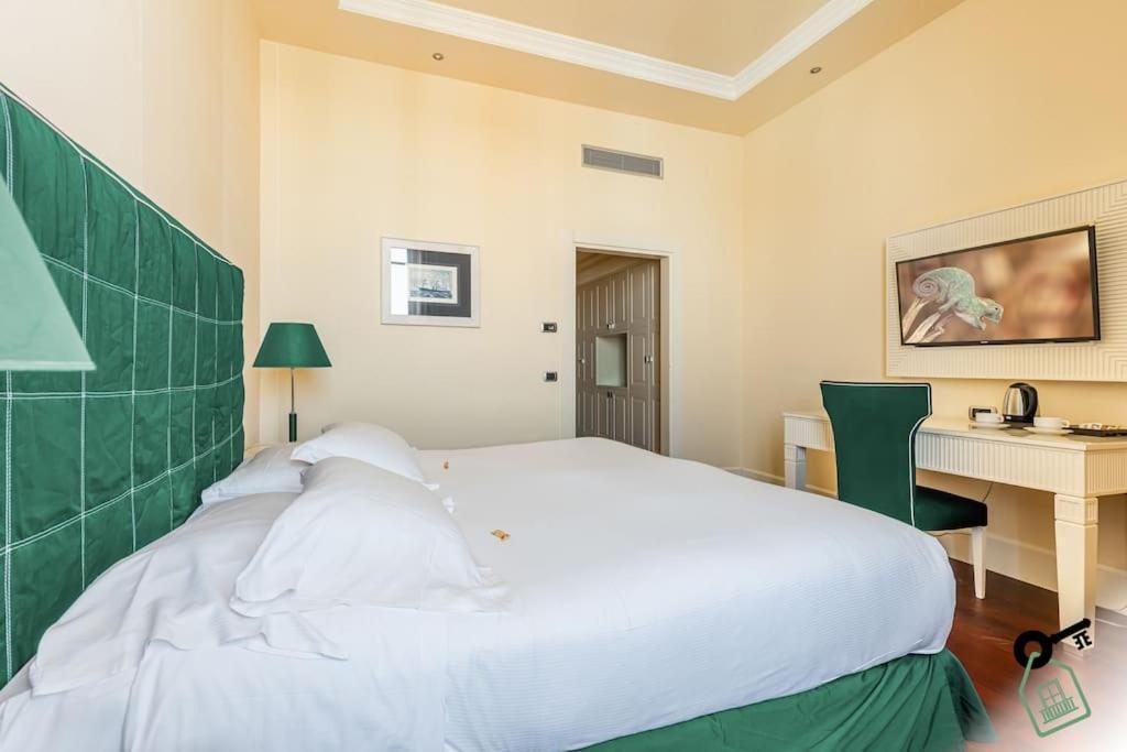 Hotel Rooms Livorno Kültér fotó