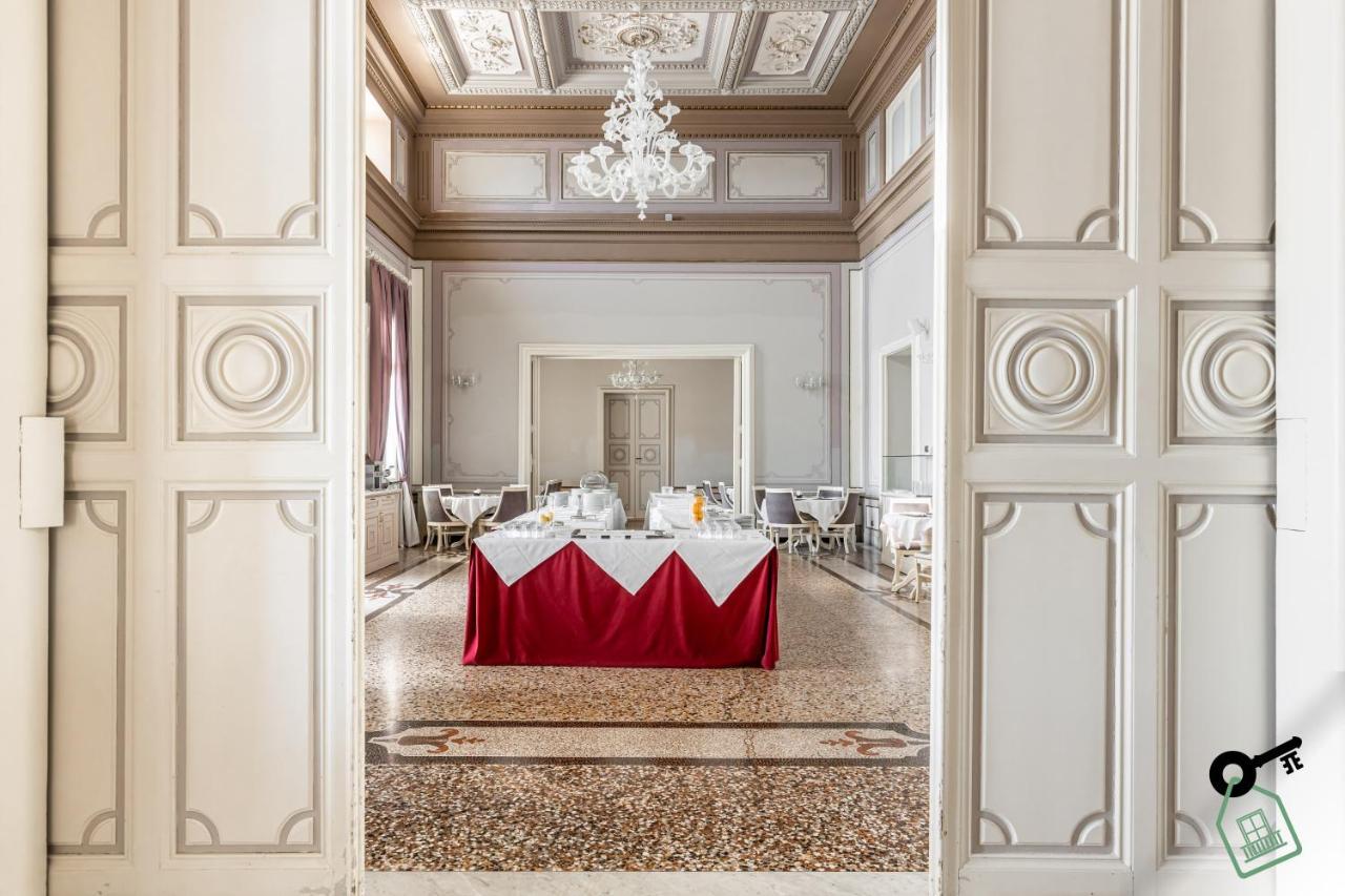 Hotel Rooms Livorno Kültér fotó